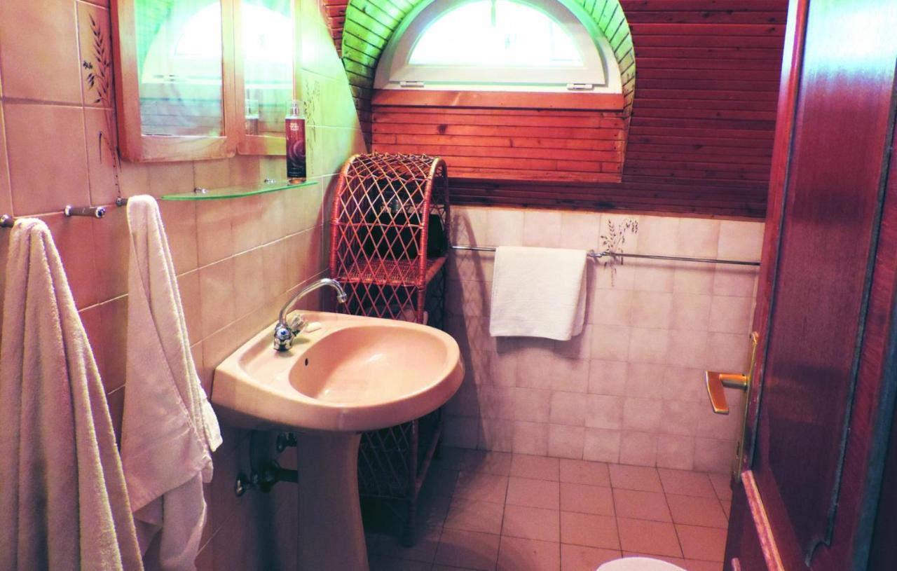 Landhaus Toereki Mit Pool Siófok Esterno foto